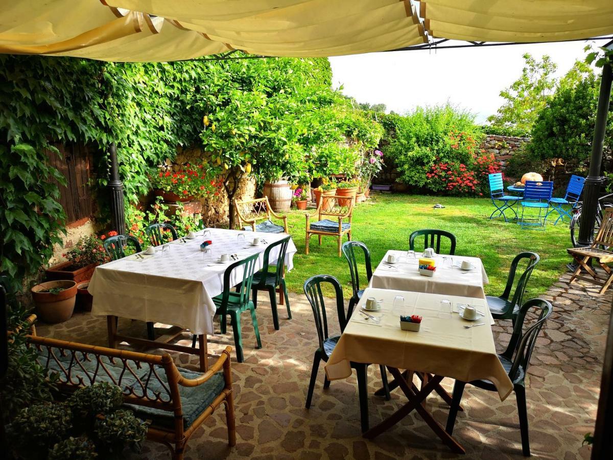 B&B S'Asilo Sardegna Banari Exterior foto